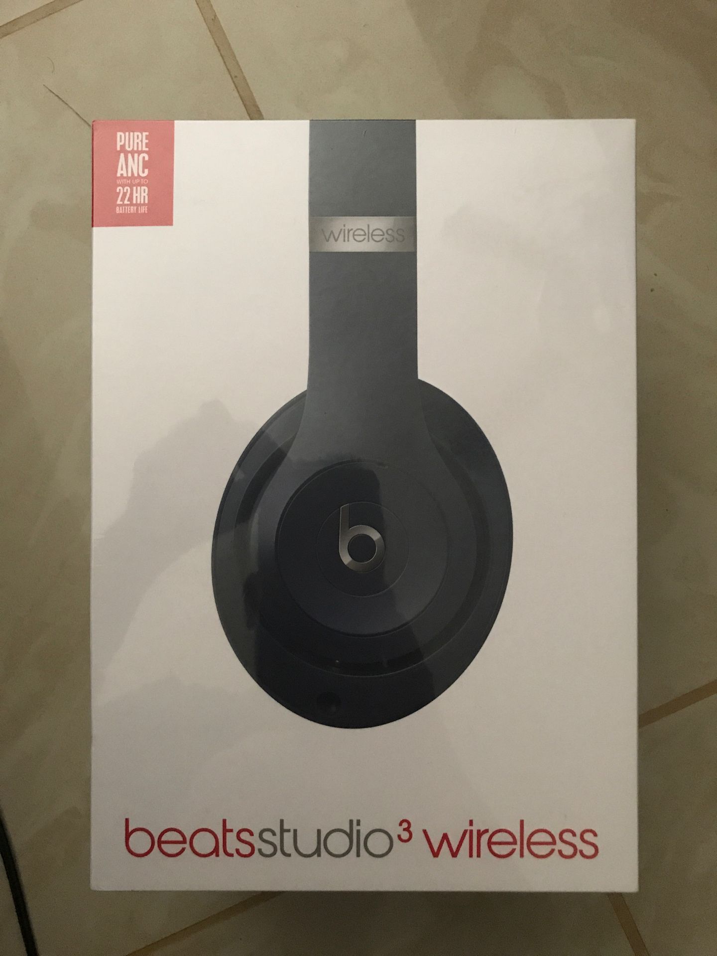 Beats Studio 3 Wireless headphones Navy Blue brand new