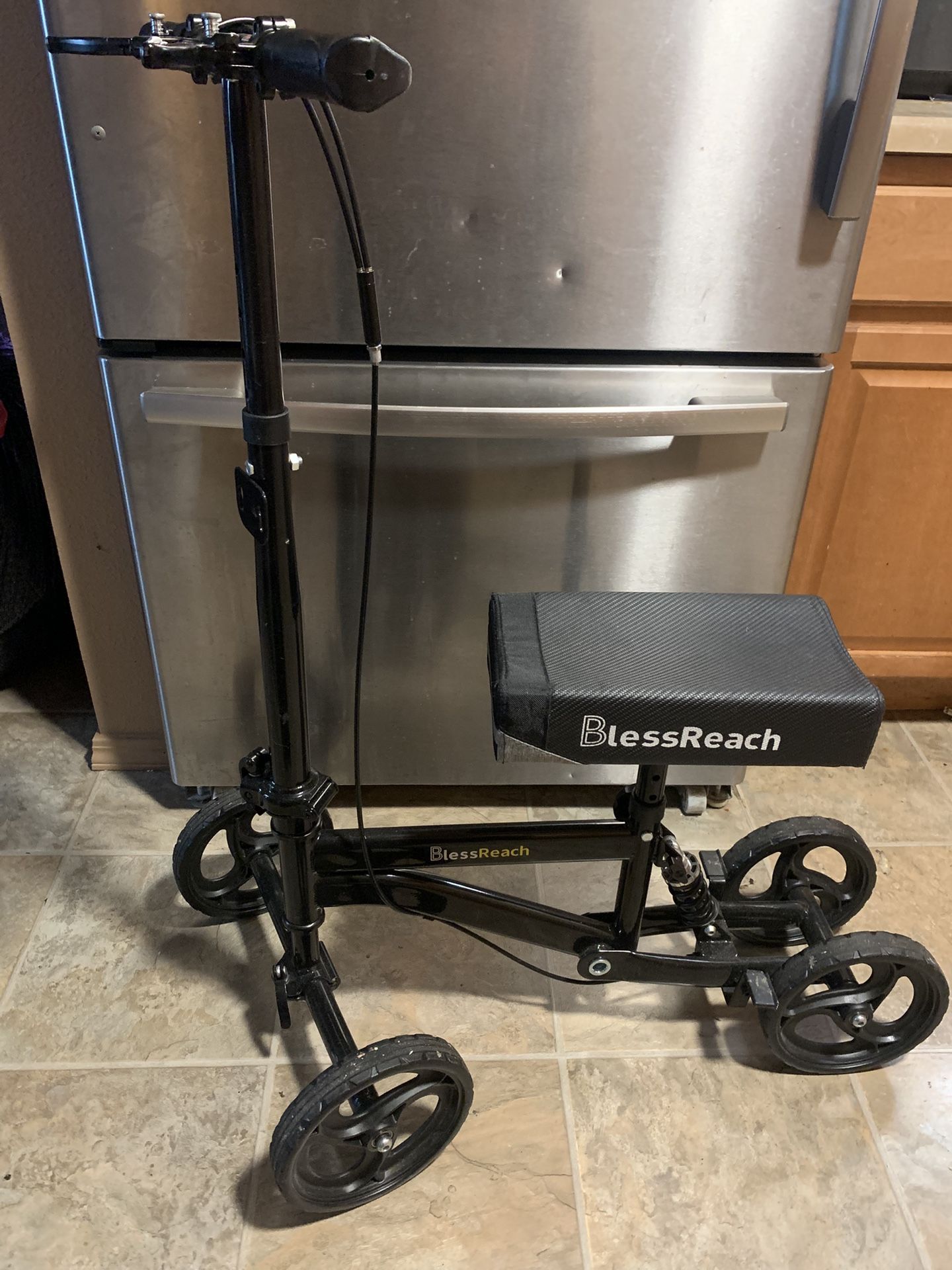 Knee scooter Adjustable With Brakes