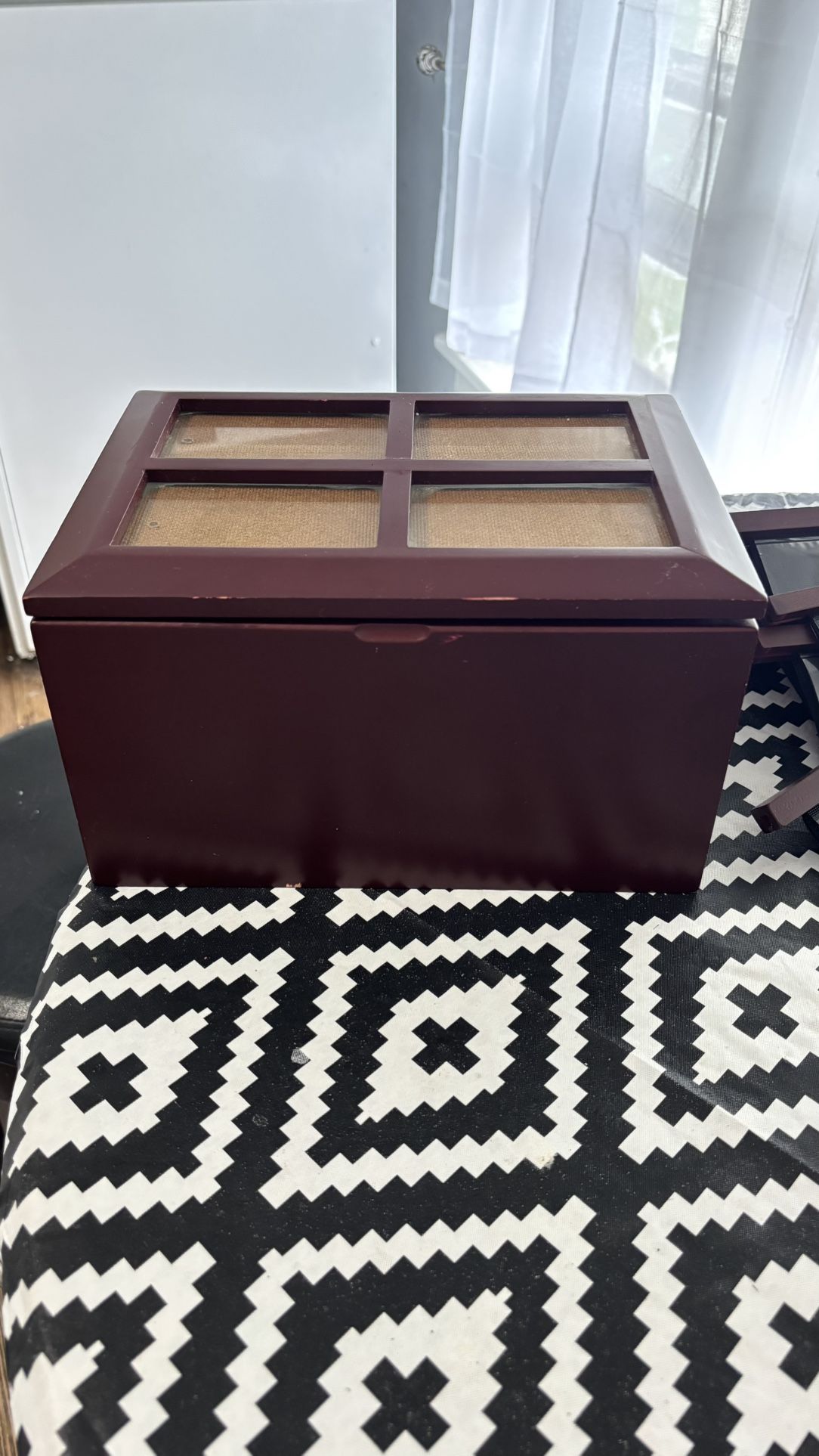 Vintage Wooden Photo Storage Box With 12 Matching Photo Sleeves 11”x8”x6”