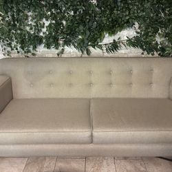 Used Beige Sofa. High Comfort And Quality 
