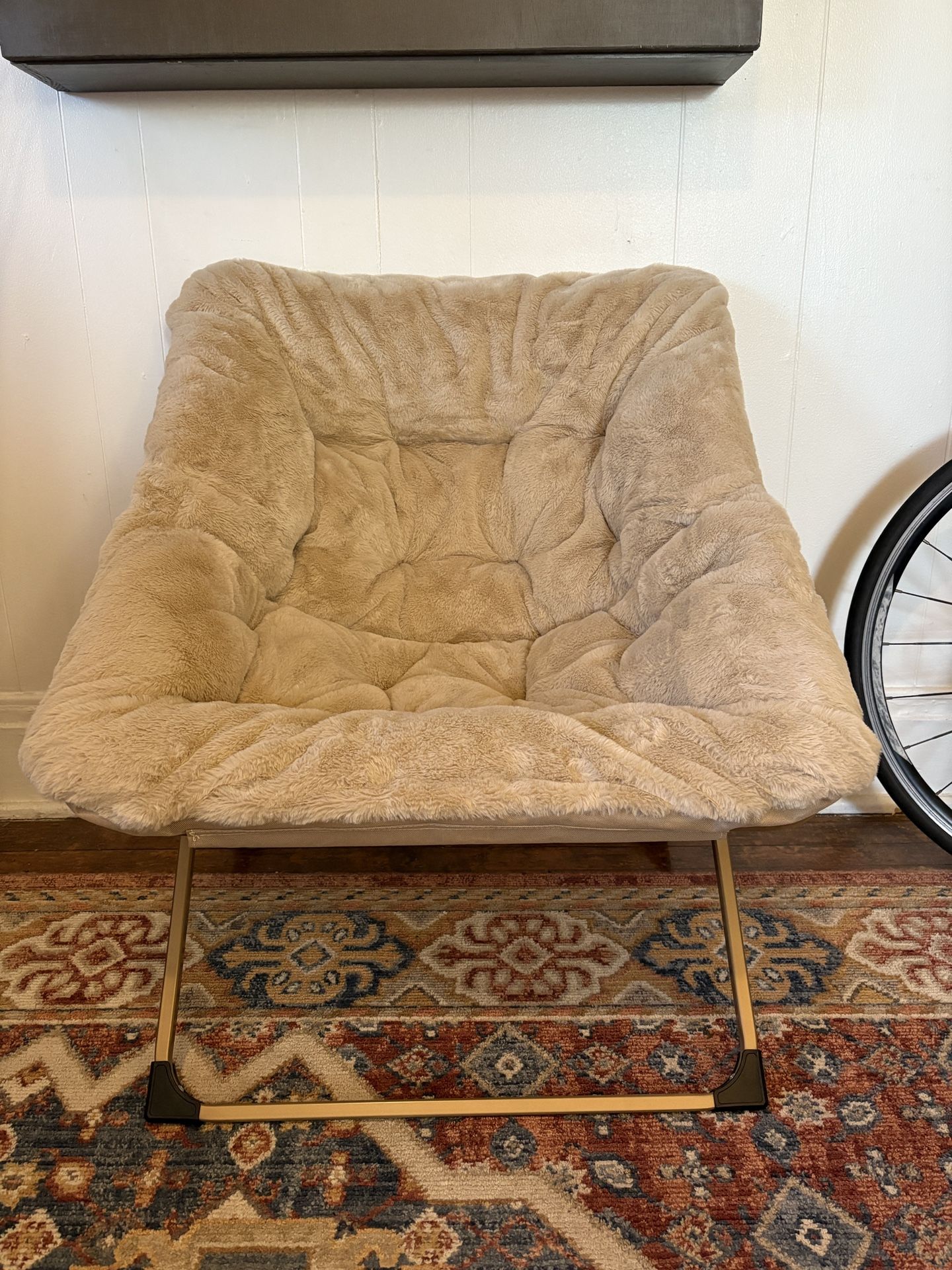 Folding Saucer Chairs