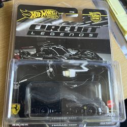 Hot Wheels Premium Ferrari Chase