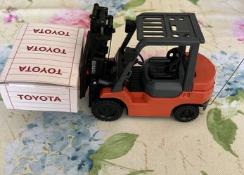 TOYOTA forklift radio control  1/20 SCALE