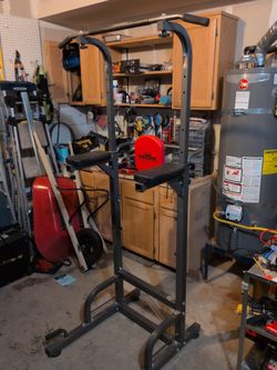 Pull up/dip station