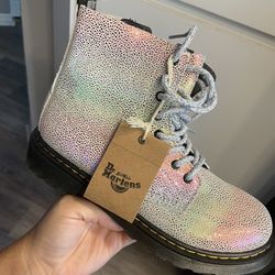Never Worn Size 3 In Big Kids Dr. Martens Rainbow 