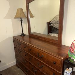 King Bedroom Set (USED)