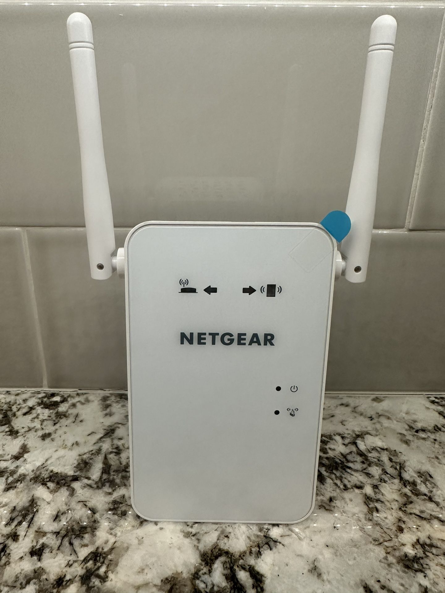 NETGEAR WiFi Mesh Range Extender AC750
