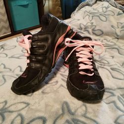 Old school NIKE SHOX NZ #305586 Womens Sz 8 Sale in Quincy, IL - OfferUp