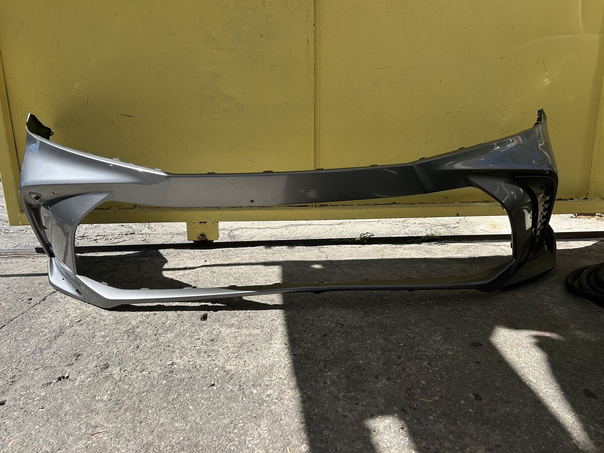 2025 TOYOTA CAMRY XSE FRONT BUMPER