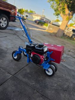 EZ Trench BE400 Bedscaper Bed Edger Honda Engine