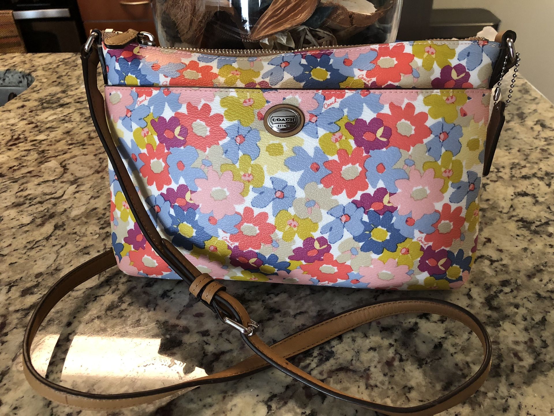 Beautiful Authentic Coach Purse/ Handbag