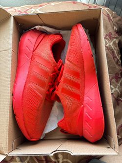 Mens Adidas runner shoes size 9.5