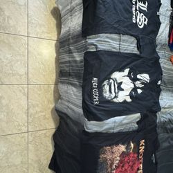 T-Shirt Bundle Size S