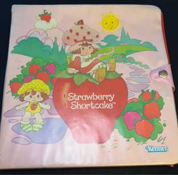 Vintage Kenner Strawberry Shortcake Binder with 8 pets and more as shown