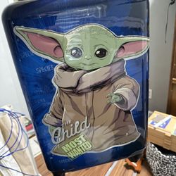 Star Wars Mandalorian Grogu/Baby Yoda Child's Suitcase