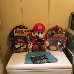 Plush Super Mario 17’ / 2Backpack: 1 Lunch Box: Exc….