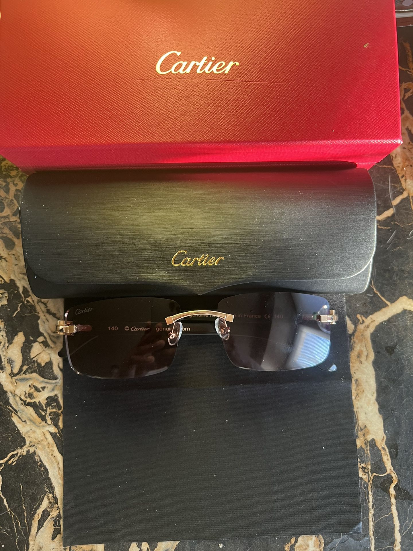 Cartier sunglasses (Buffs) for Sale in Dearborn Heights, MI - OfferUp