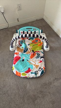 FISHER PRICE KICK & PLAY TUMMY TIME PLAY MAT & PIANO