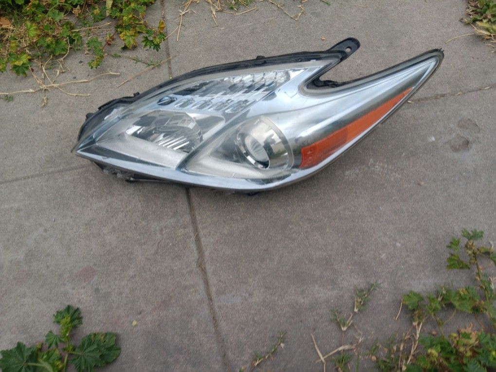 Toyota Prius Headlight