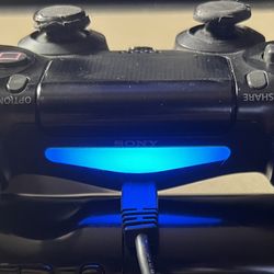 PS4 controller