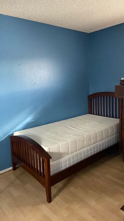 2 twins beds