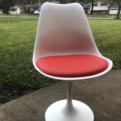 ‼️NOT FREE‼️ Set Of 4 Dining Chairs / Bar Chairs