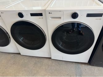 LG front washer and dryer with 90 day warranty
