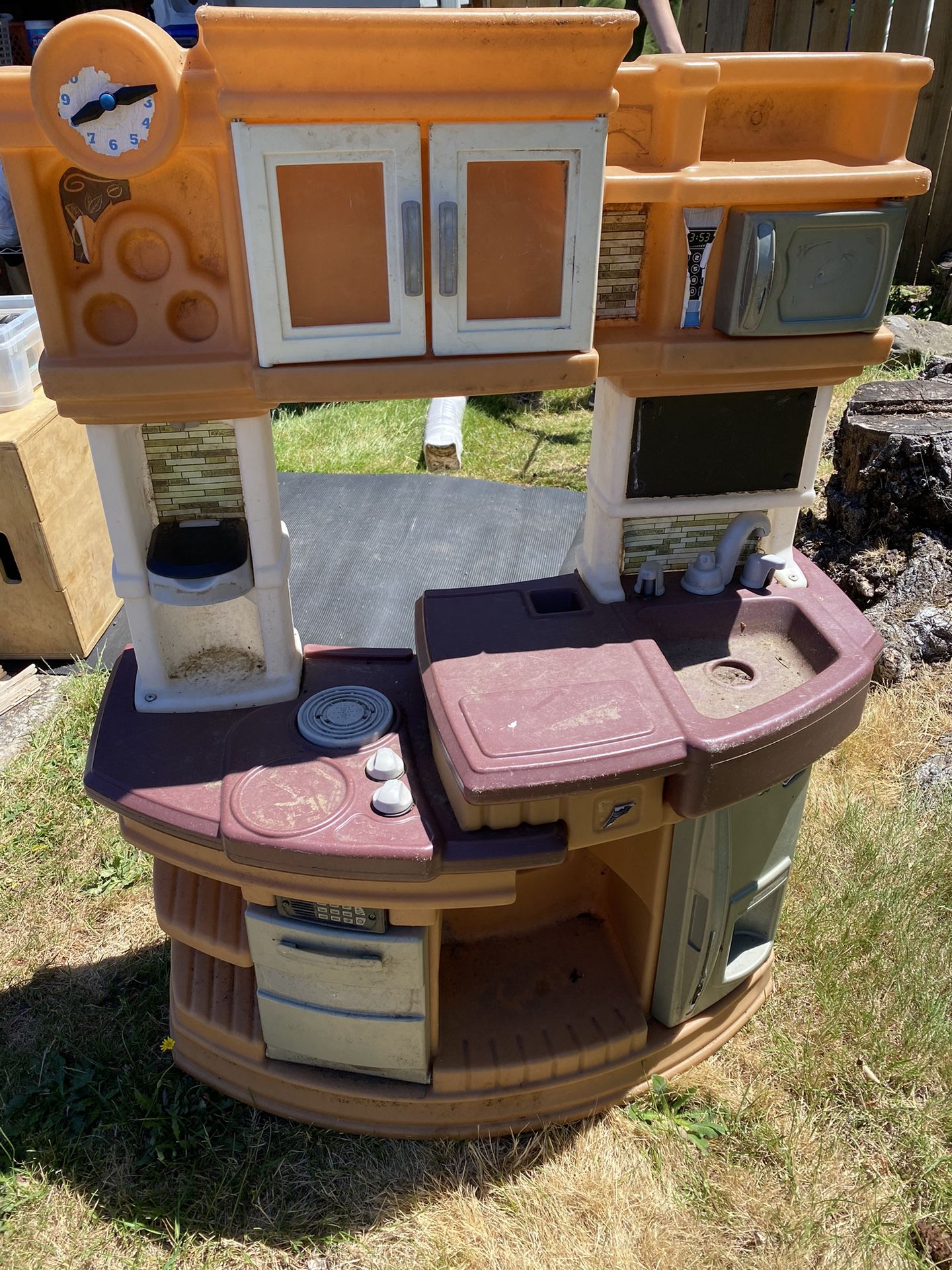 Outside Play Kitchen