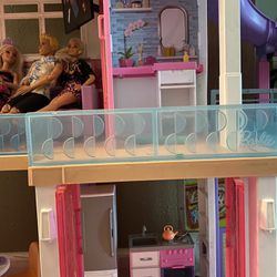 Barbie Doll House & Accessories 