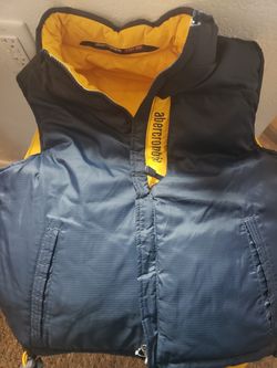 Abercombie reversible puffy vest