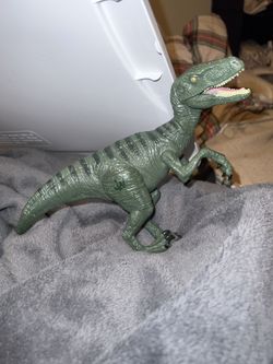 Jurassic World Velociraptor Charlie Raptor Dinosaur Figure Jurassic Park Toy