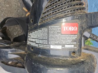 Vendo 2 soplador de oja toro eléctrico en buenas condiciones 100 por los 2