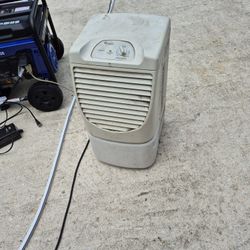 Dehumidifier 