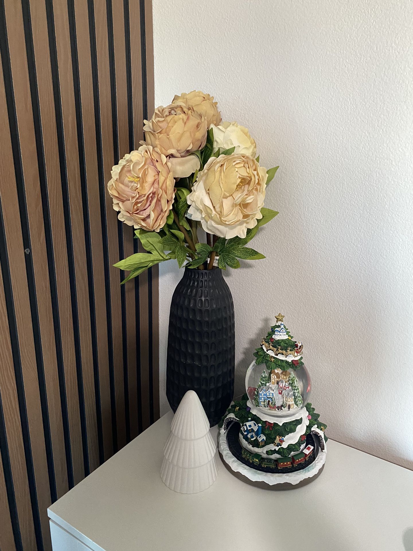 Z Galleries Long Stem Roses