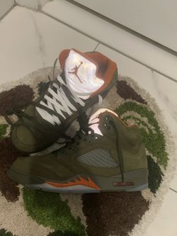 Air jordan Retro 5s “Olive” Size 10