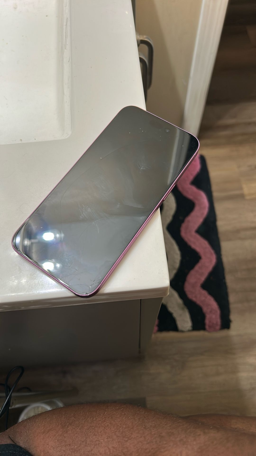 iPhone 16 Plus Cracked 