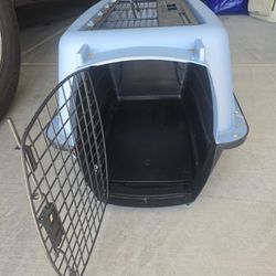 Petmate 24 inch portable dog/cat carrier