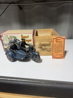 Harley Davison 1928 Cast iron Motorcycle , Collectible