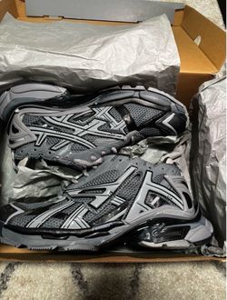 Balenciaga Runners Dark Grey Size 11