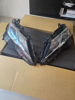2020 Toyota Camry OEM headlights