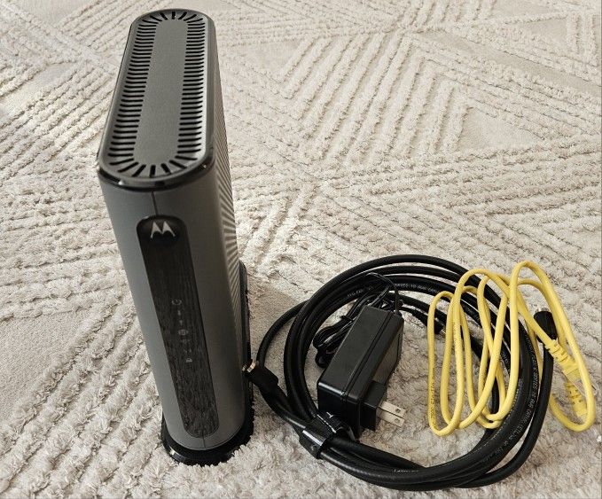 Motorola MG7700 Modem+Router