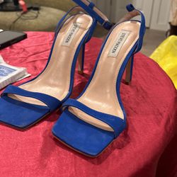 STEVE MADDEN Shaye Squaree Toe Heeled Sandals, Blue size 8 M