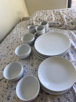 White Ceramic Dinnerware Set