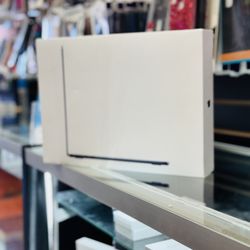 MacBook Air M3 Chip 13 Inch