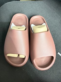Fudge YS-01 Slide Sandals, Size 10, Dusty Rose