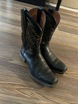 Black Ariat Boots