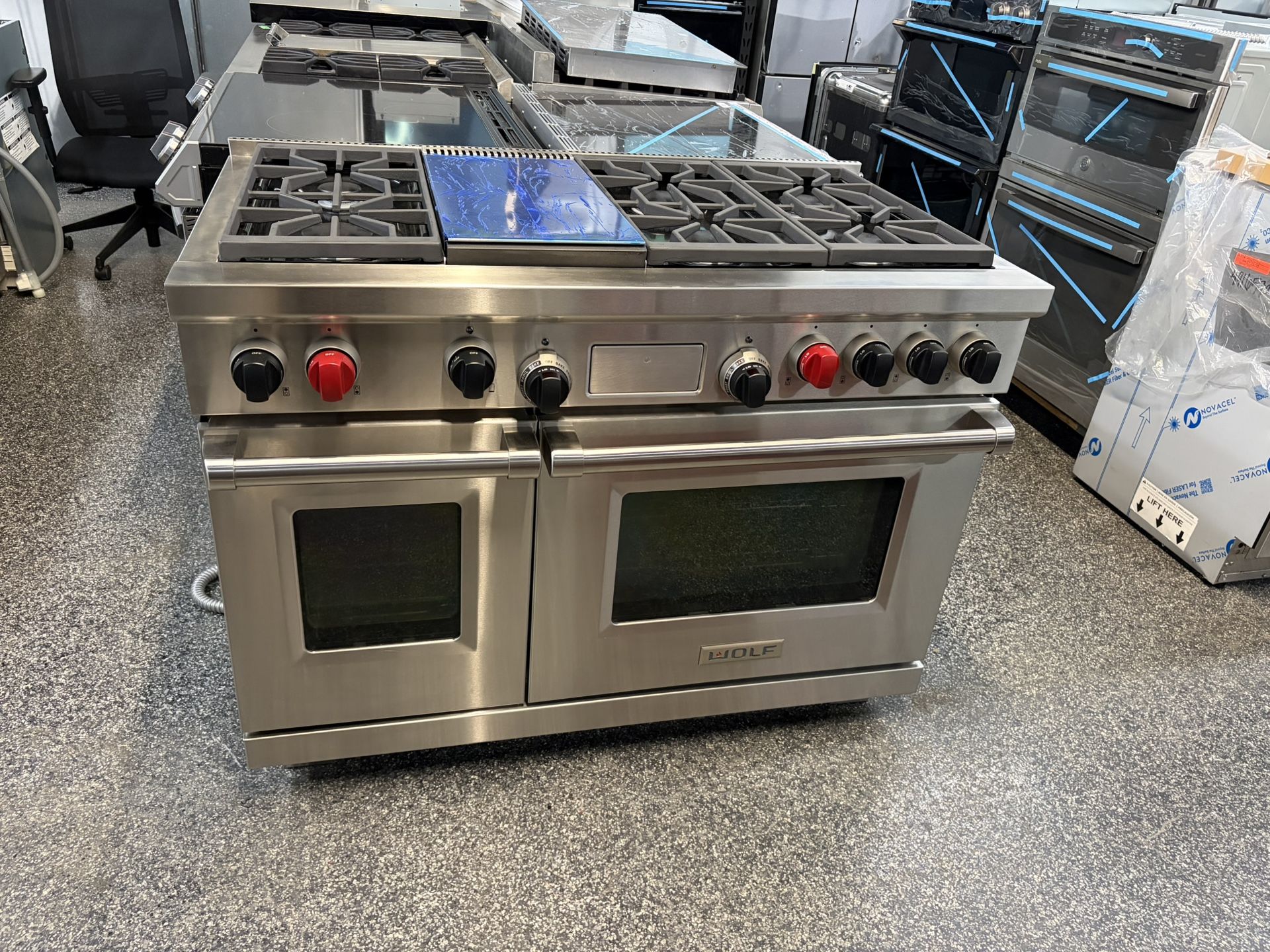 Stainless Steel Wolf Dual Fuel 48” Range Stove 6 Burners Griddle