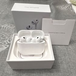 Apple AirPods (2nd Gen) – Like New with Case
