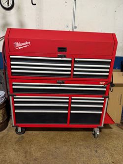 Milwaukee Rolling Tool Chest Cabinet Combo