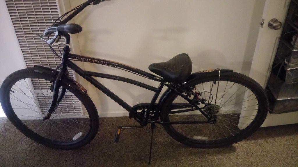 Schwinn men's Hammersley 29" cruiser bike.